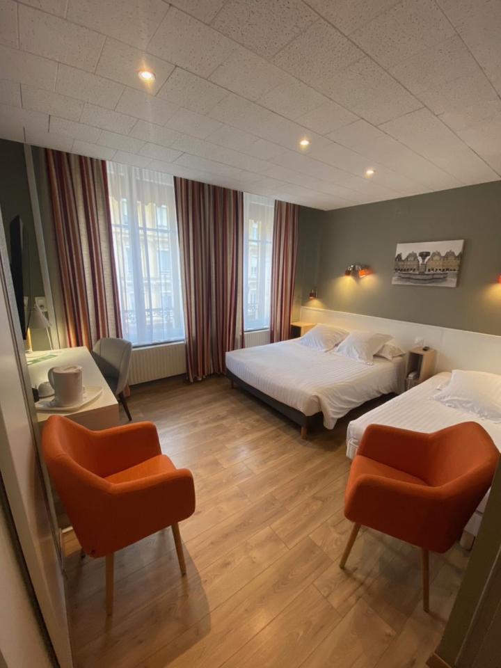 Hotel Le Pelican Charleville-Mézières Екстериор снимка