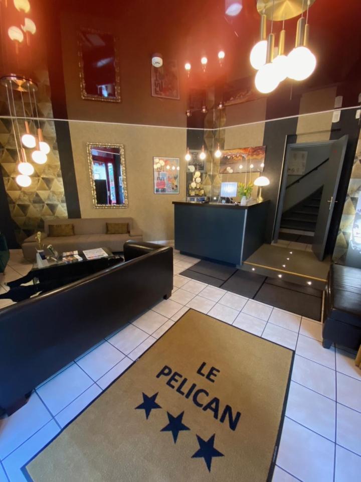 Hotel Le Pelican Charleville-Mézières Екстериор снимка