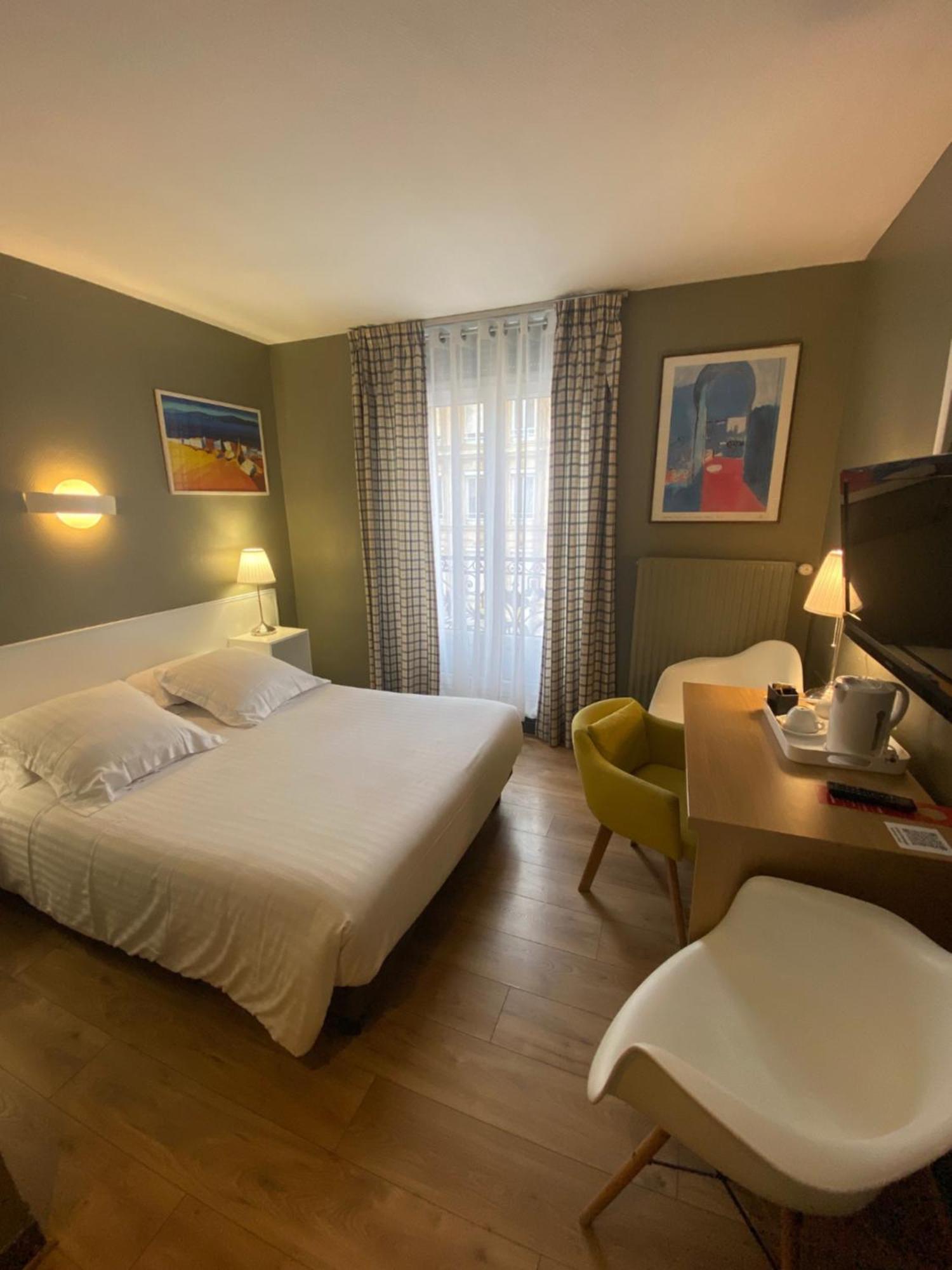 Hotel Le Pelican Charleville-Mézières Екстериор снимка